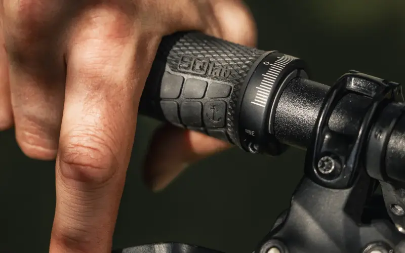 Filters grayscale(false) blur(0) quality(80)